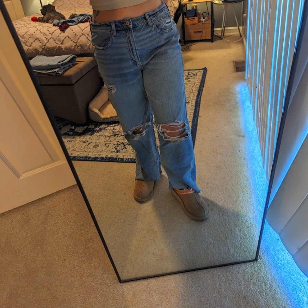 American Eagle low rise baggy distressed jeans, 12 short